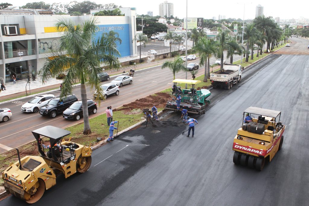 Prefeitura teve gastos de cerca de R$ 400 mil para reformar do asfalto I Foto: Valter de Paula/Secom/PMU