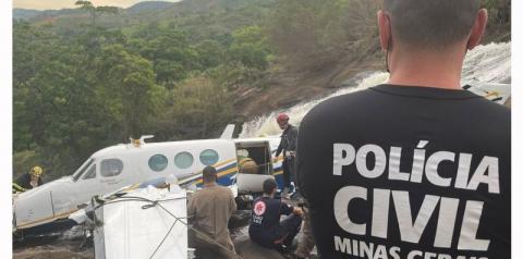 Cantora Marília Mendonça morre em queda de avião em Minas Gerais